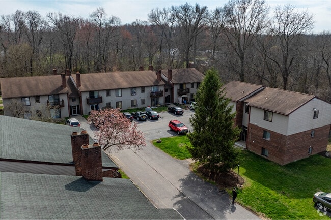 Building Photo - Batavia Meadows