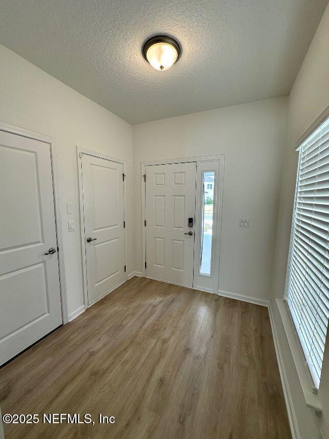 Foto del edificio - 564 Stargaze Ln