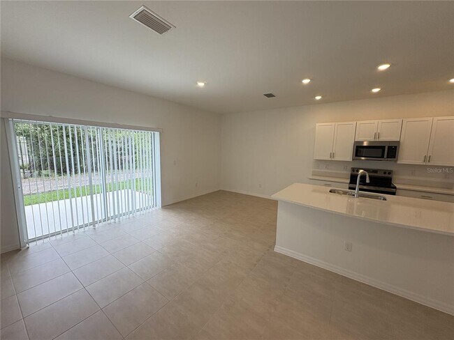 Foto del edificio - 15138 Cuzcorro Ct