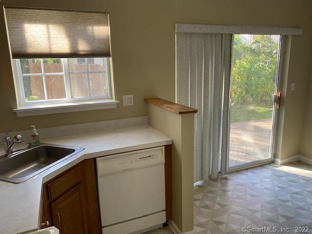 Foto del edificio - 37 Kendall Green Dr