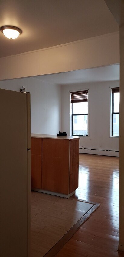 Primary Photo - 2523 43rd St