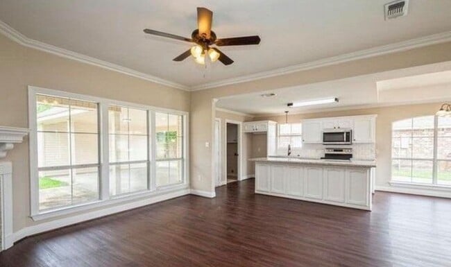 Building Photo - 24561 Fair Weather Dr