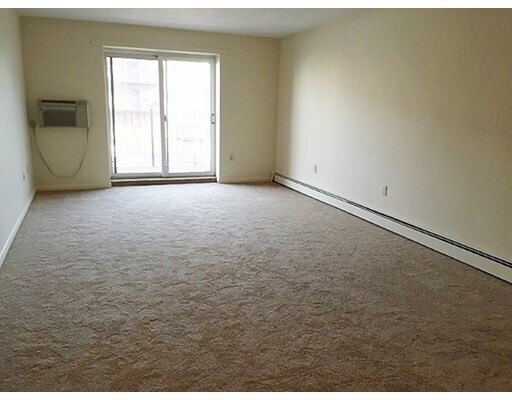 Foto del edificio - 741 E 6th St