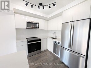 Building Photo - 1461 Lawrence Ave W