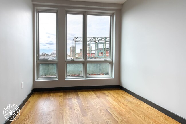 Foto del edificio - 1169 Myrtle Ave