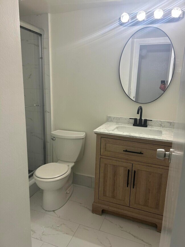 Building Photo - 1 Abbey Ln