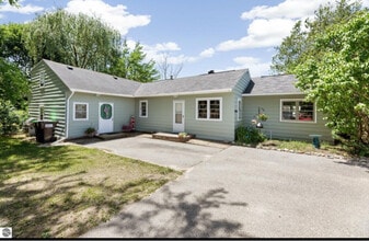 Building Photo - 10500 E Traverse Hwy