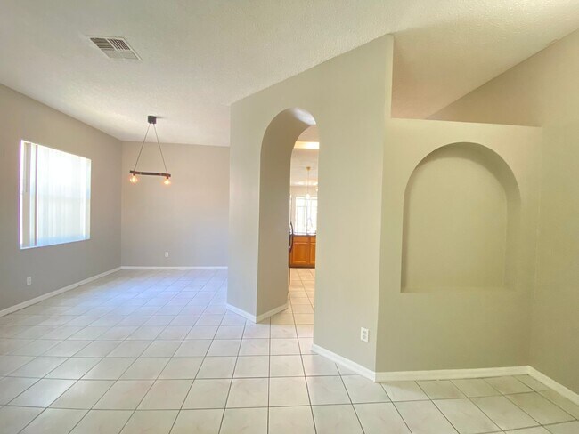 Building Photo - Available Now! 3/2 Home Near Hunter's Creek and OIA