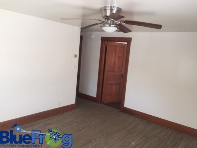 Foto del edificio - 312-316 N Mill St
