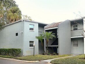 Building Photo - 2814 Somerset Park Dr