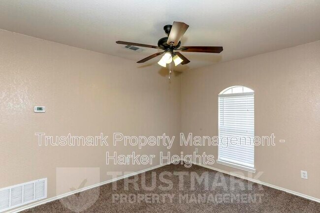 Foto del edificio - 5304 Vail Dr