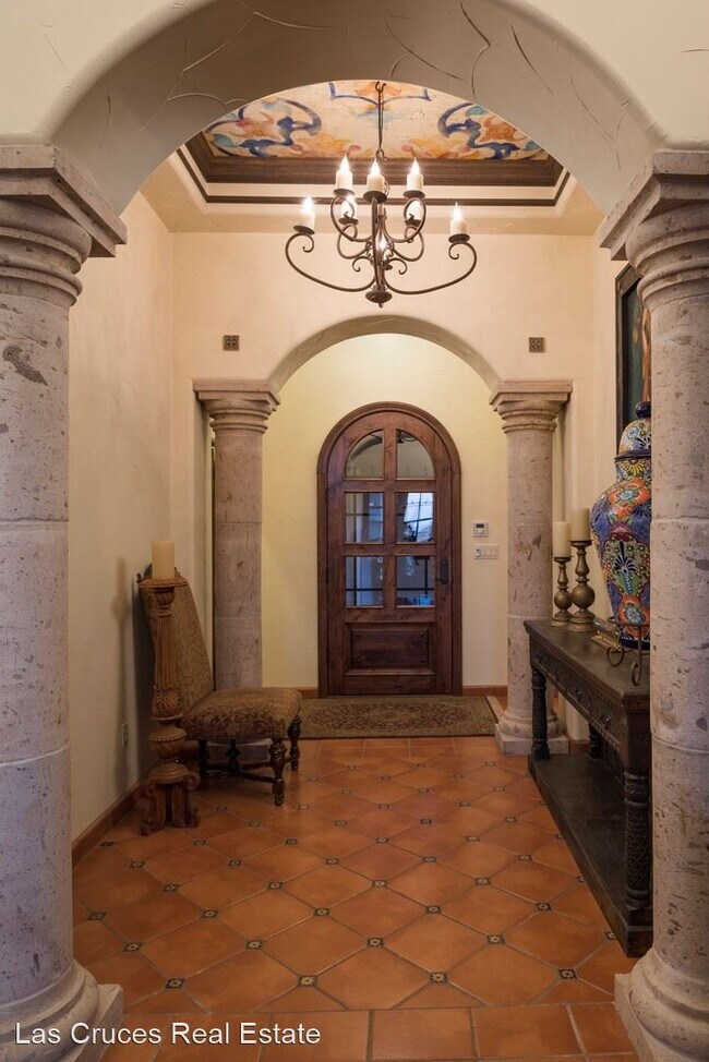 Building Photo - 3 br, 3.5 bath House - 5651 Camino Escondida