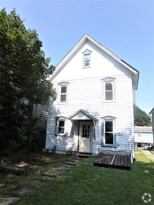 Building Photo - 94 E Church St
