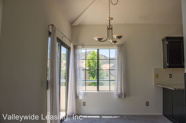 Building Photo - 2 br, 2 bath House - 18105 Erik Ct #472