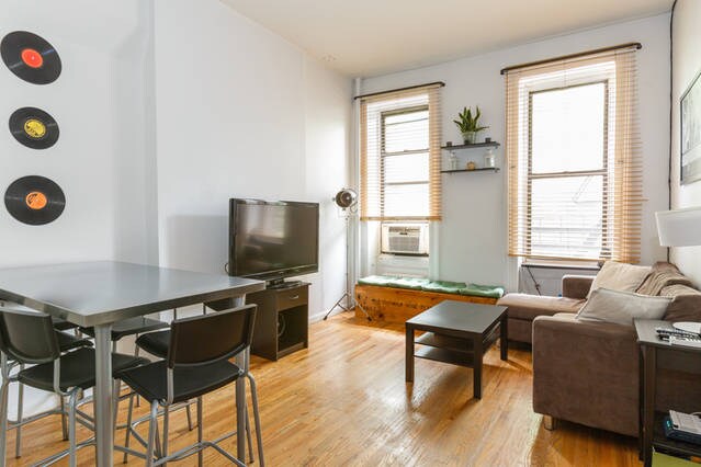 Primary Photo - 397 3rd Ave