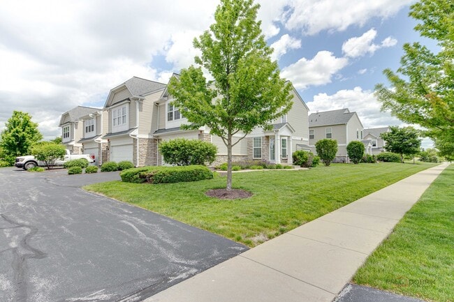 Building Photo - 341 Devoe Dr