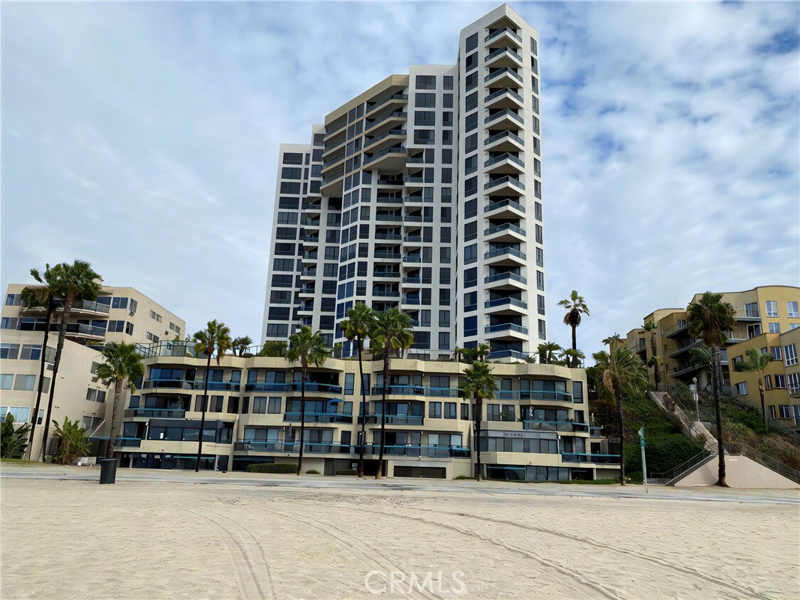 Ocean Club Condo - 1310 E Ocean Blvd