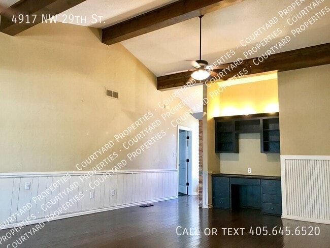 Foto del edificio - 4917 NW 29th St