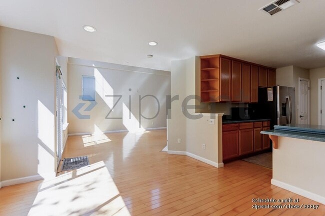 Building Photo - 398 Sutterwind Dr