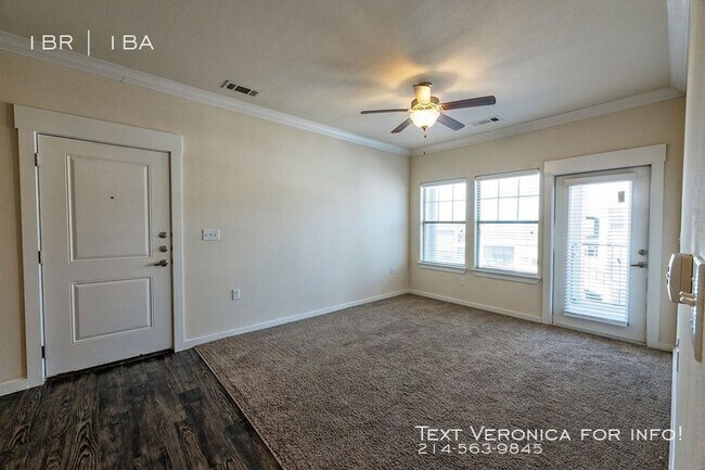 Building Photo - Amberwood Apartments