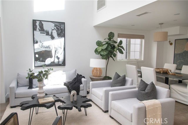 Building Photo - 424 1/2 Marguerite Avenue, Newport Beach, CA 92625 - 2 BR 3 BA house