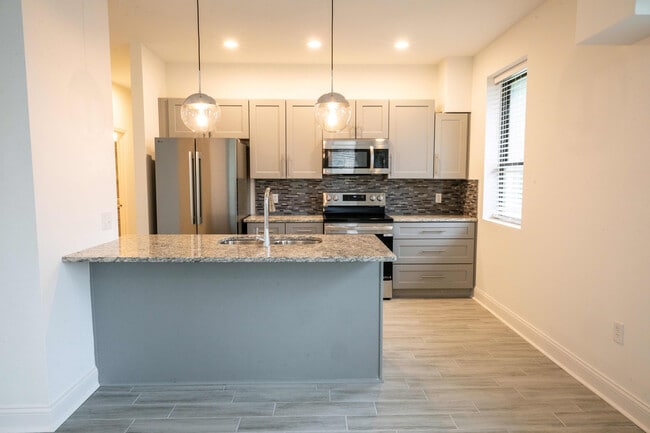 2106 | Kitchen - ArriveKC Condos