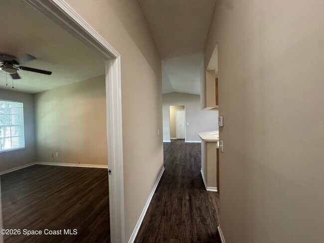 Foto del edificio - 7667 N Wickham Rd
