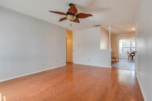 Building Photo - 223 Bellaire Dr