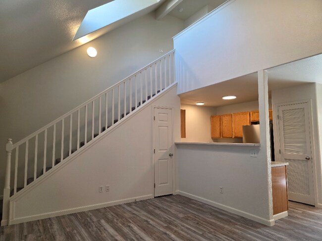 Foto del edificio - 391 Sunnyside Cir