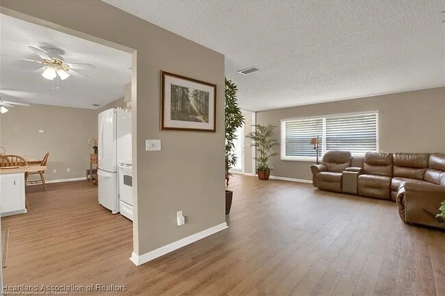 Foto del edificio - 2609 Orange Grove Dr