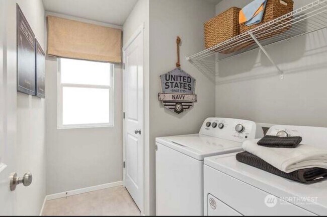 Building Photo - 4305 Pronghorn Pl