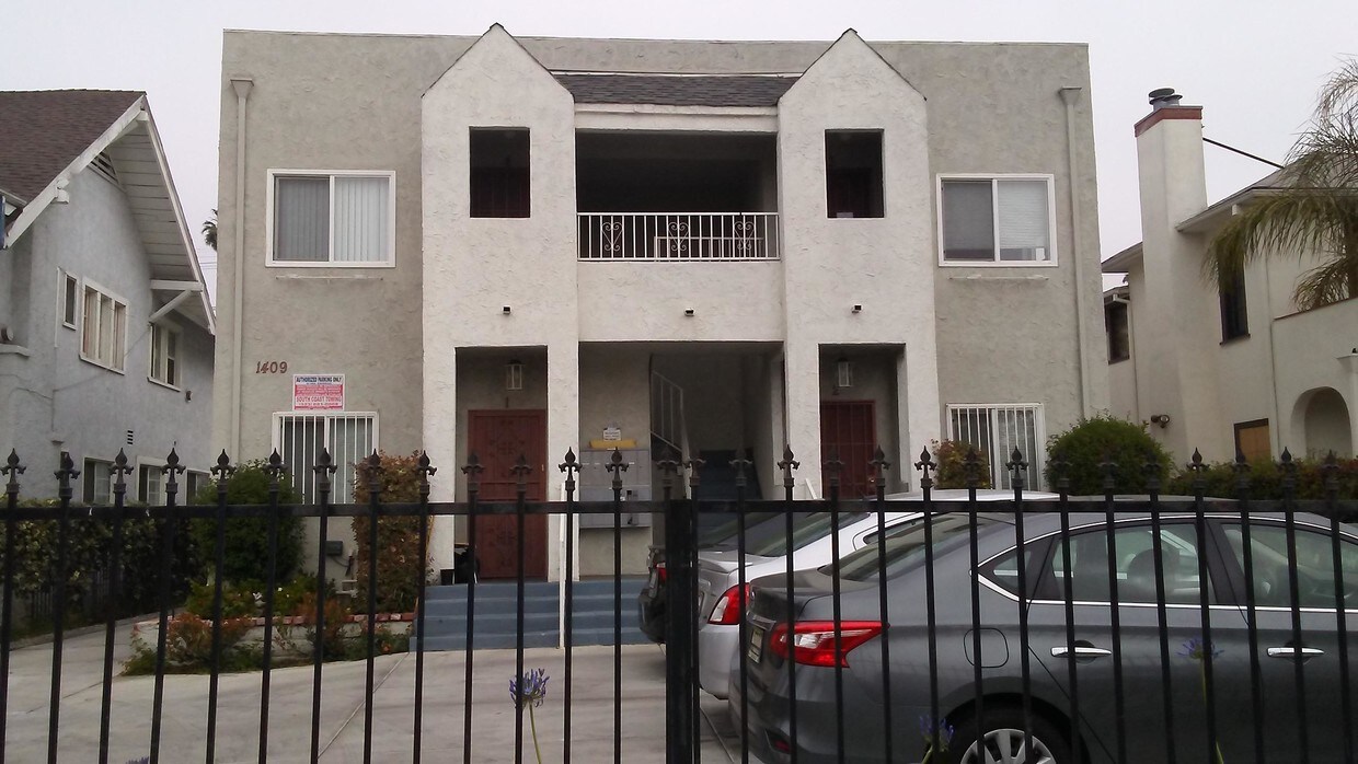 Primary Photo - 1409 Crenshaw Blvd