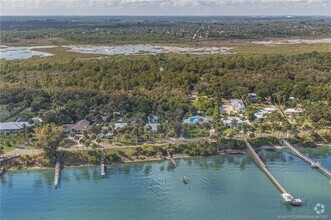 Building Photo - 7007 S Indian River Dr