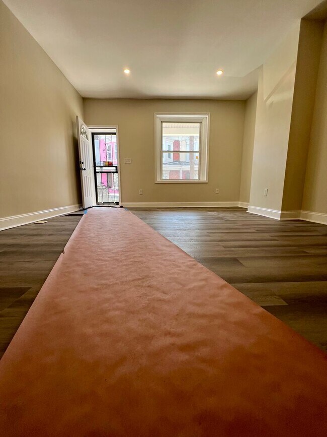 Foto del edificio - Newly Renovated 3-Bedroom Townhome in Cobb...