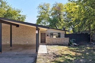 Building Photo - 1905 Cedar Ridge Dr