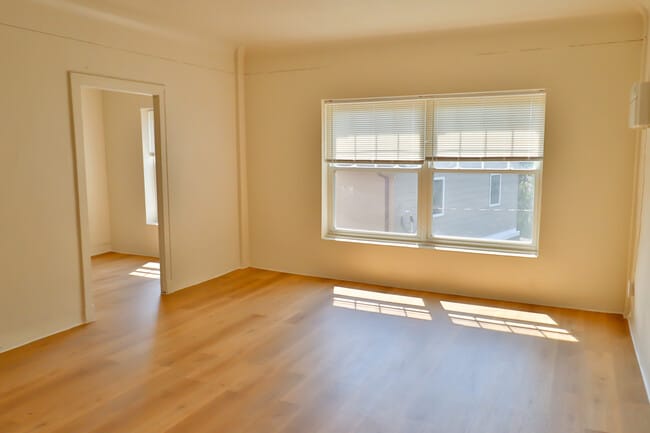 Building Photo - 3302 Kenilworth Ave