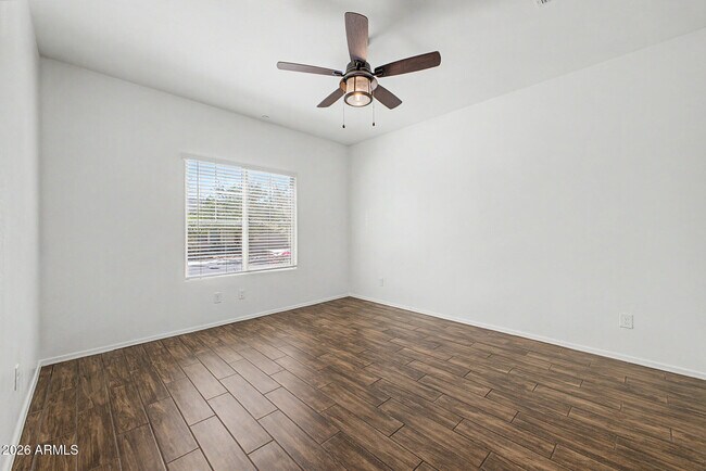 Foto del edificio - 2394 N 212th Dr