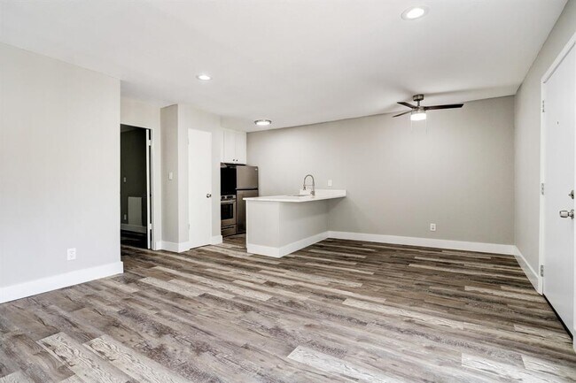 Building Photo - 508 Branard St