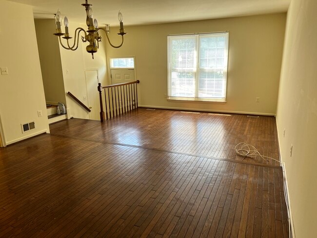 Building Photo - 12670 Marcum Ct