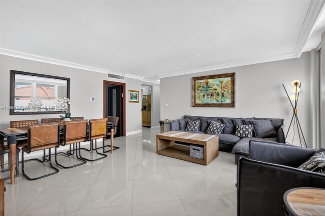 Building Photo - 9511 Collins Ave