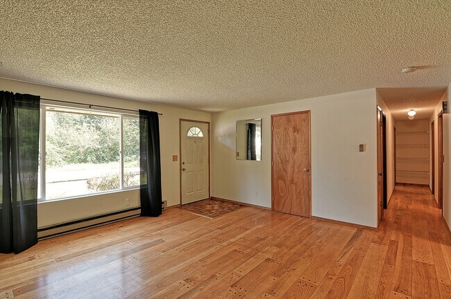 Building Photo - 2622 Soper Hill Rd