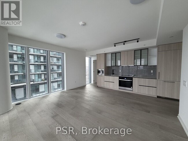 Building Photo - 1285 Dupont St