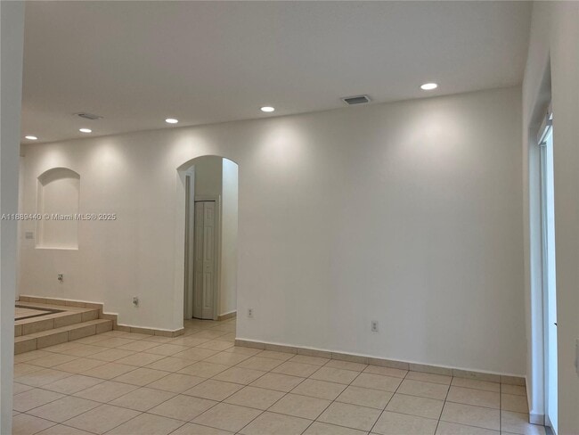 Building Photo - 7861 NW 159th Terrace