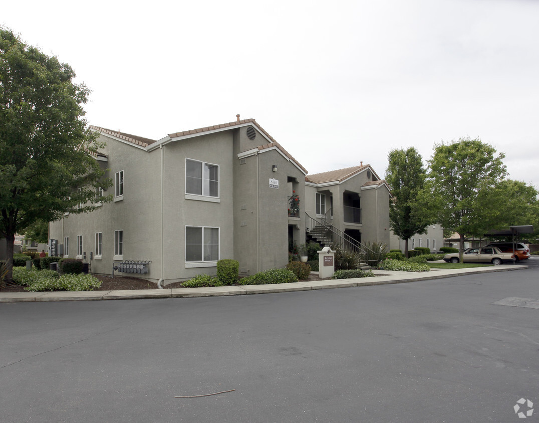 Primary Photo - The Verandas Senior Apartments