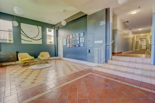 Building Photo - 1008 Jefferson Ave