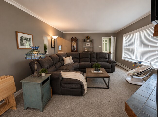 Foto del edificio - Charming 3BR/2BA Wauwatosa Home Near Parks & Shopping