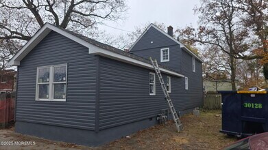 Building Photo - 513 Prospect Ave