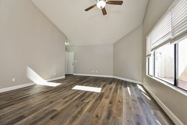 Building Photo - 7761 Success Ct