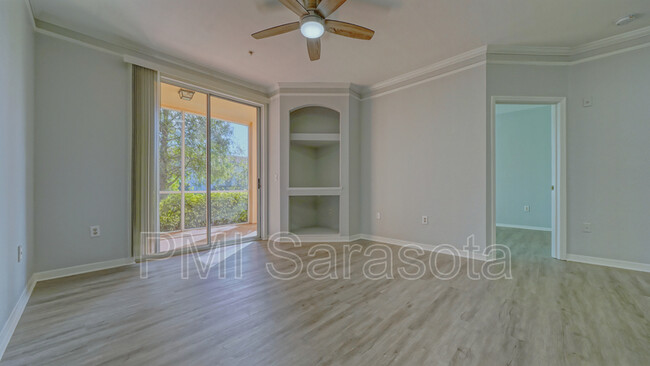 Building Photo - 4160 Central Sarasota Pkwy