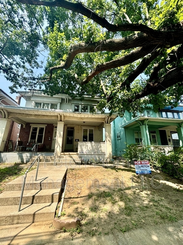 Building Photo - 2534 Derry St